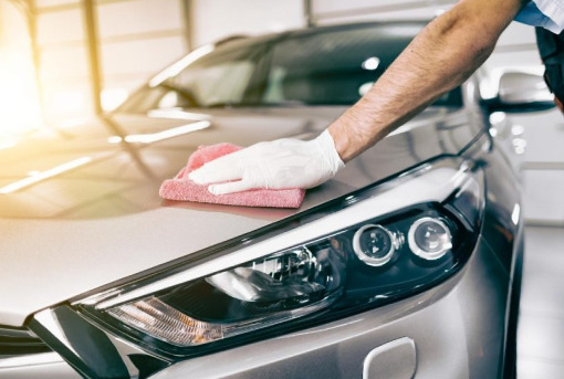 Clay Bar Treatment in Torrance to Revitalize Your Vehicle’s Shine